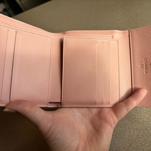 LAST CHANCE ‼️Chanel Caviar Quilted Boy Compact Wallet Pink - Picture 10 of 16